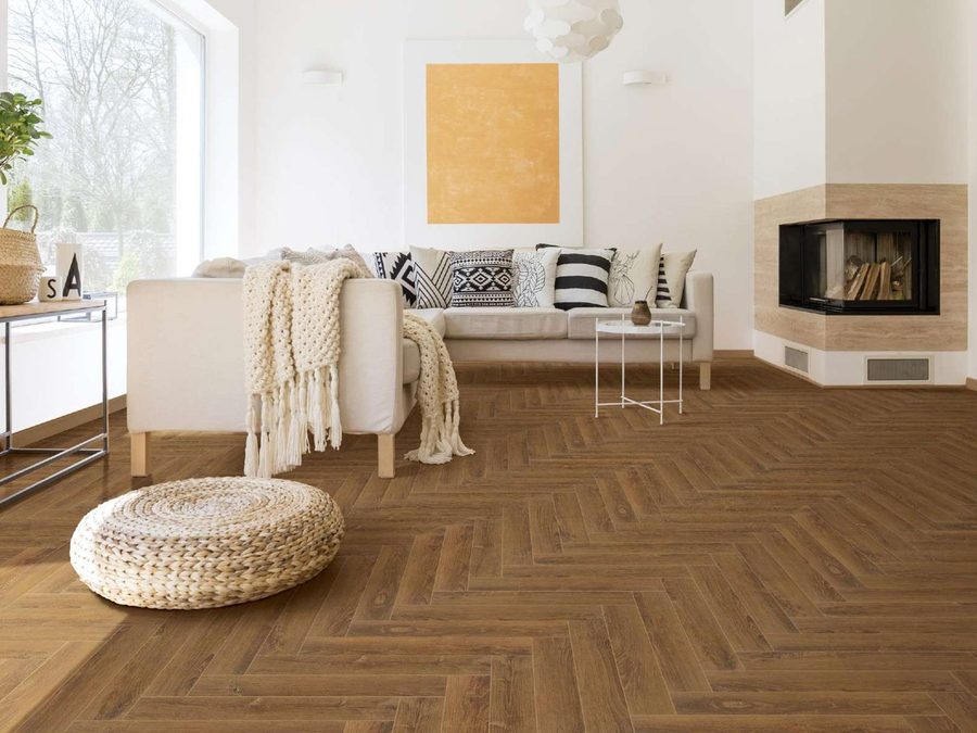 Herringbone 3.0 Pietra flooring in a living room