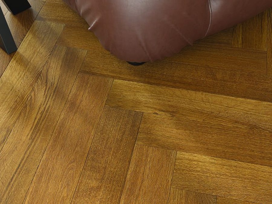 Livanti hybrid laminate in a warm oak tone